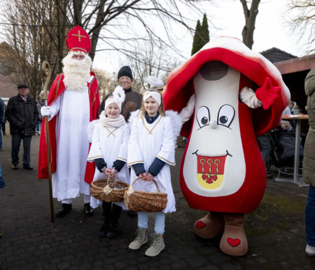 Budendorf im Schatten des Backhauses: Diestedder Nikolaustage